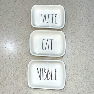 Rae Dunn Set of 3 Trays